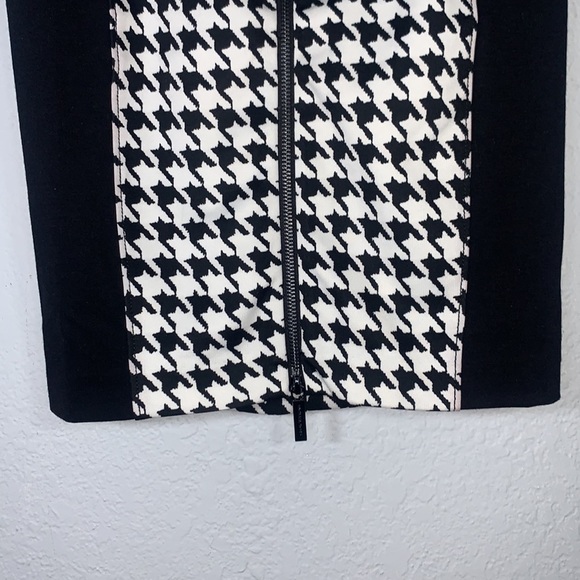 MICHAEL Michael Kors Black White Front Zipper Houndstooth Skirt Size 0 - Picture 4 of 11